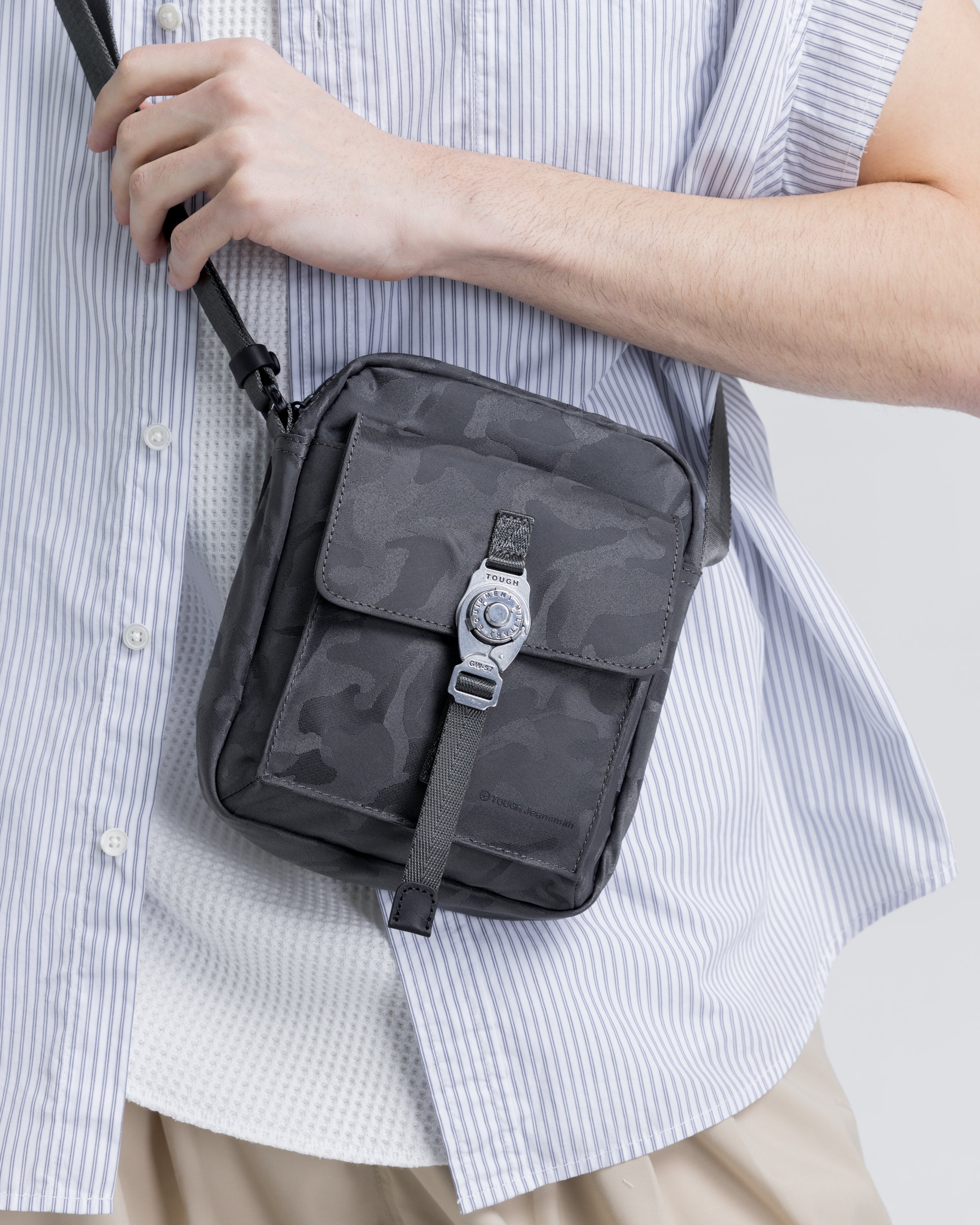 TOUGH JEANSMITH Chisel Crossbody Bag