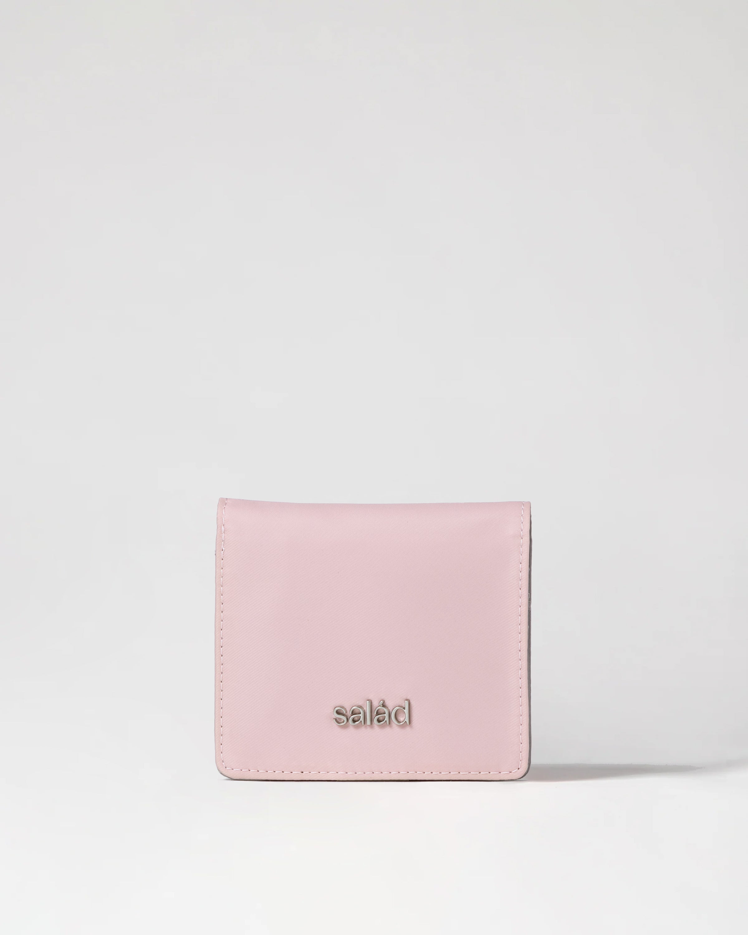 Salad Capsule
 Short nylon wallet