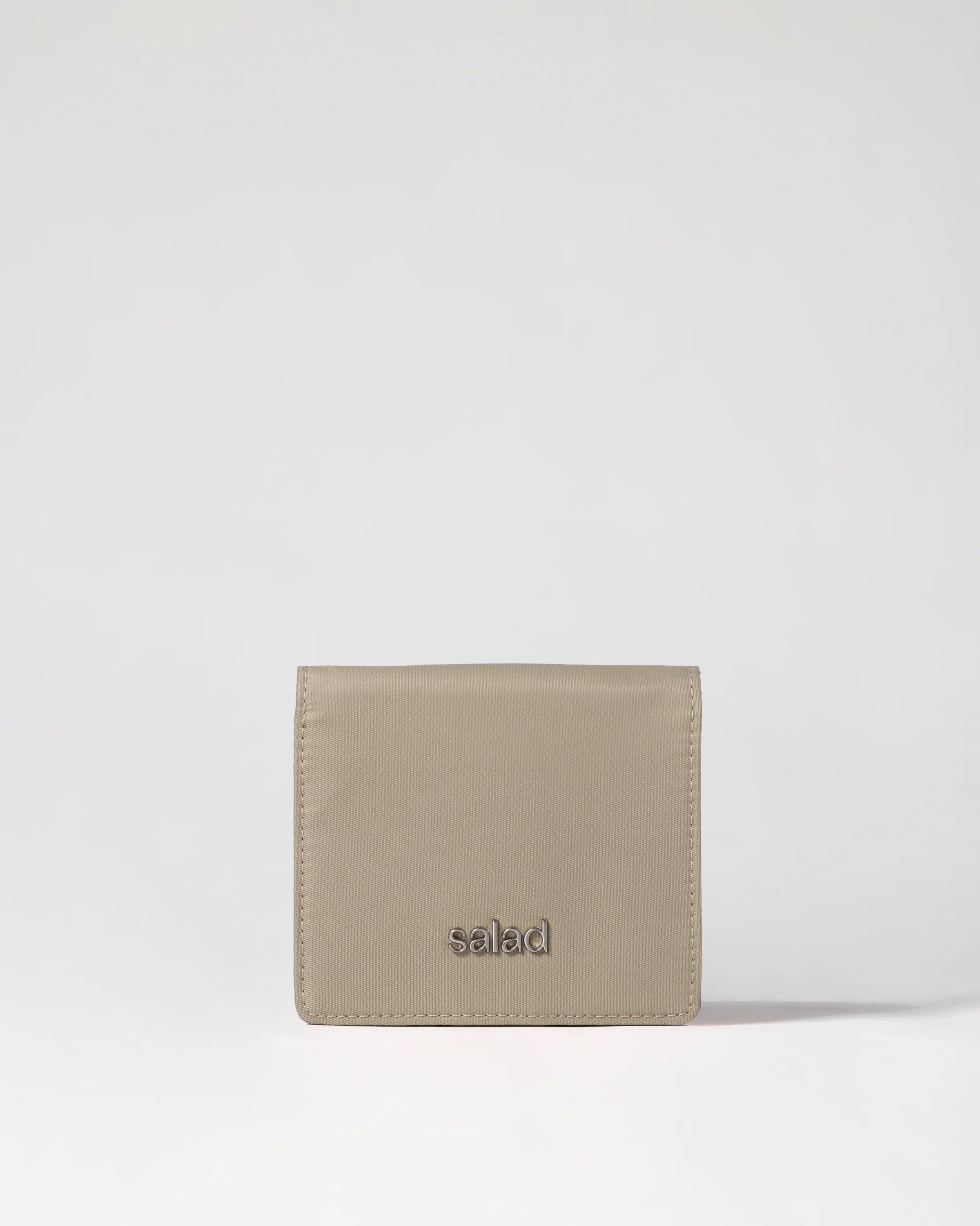 Salad Capsule
 Short nylon wallet